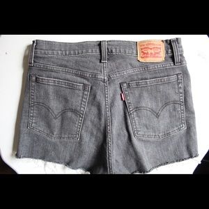 Levi’s Women’s Mid-rise washed black shorts
